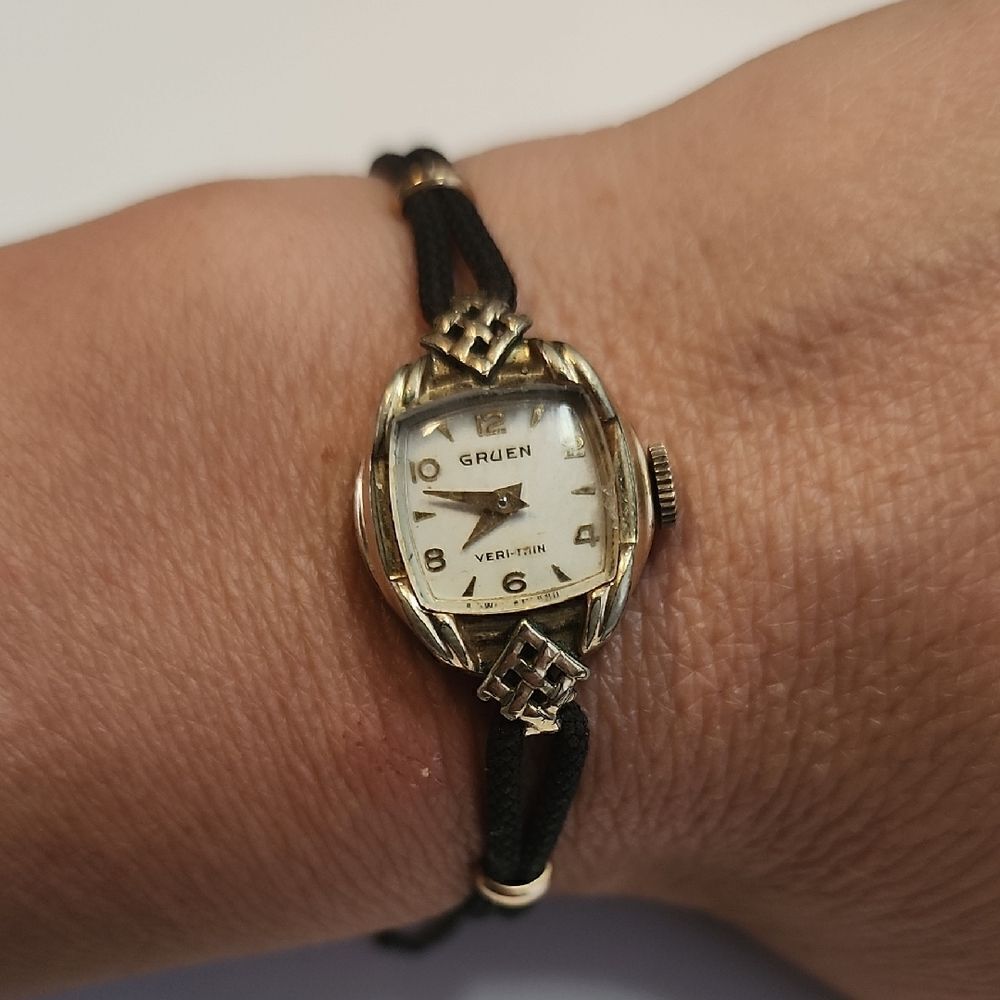 Vintage Gruen 10K Gold Filled Watch 1940s Safety Chain Veri Thin